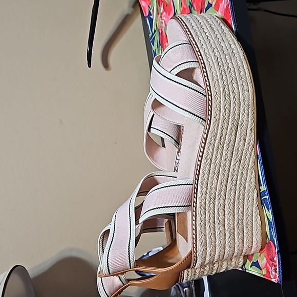Tory Burch Sandals - Picture 5 of 12